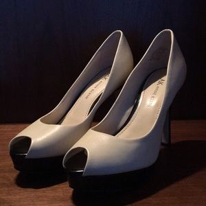 Anne Klein peep toe pumps